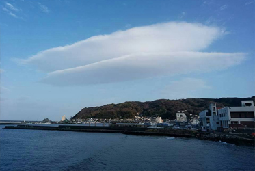 伊東晴空現奇景