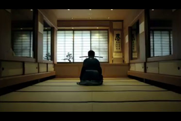 【義之心，使人敬服】