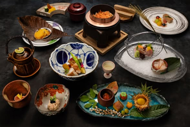 秋之色彩，映照在瑠璃之中