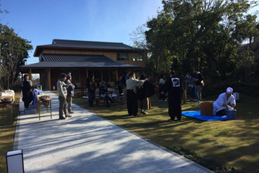 「やまもも」餅つき大盛況！
