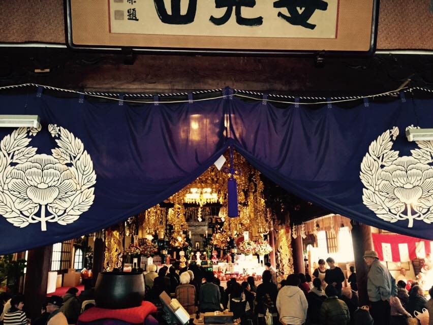 仏現寺 賑わう毘沙門天祭