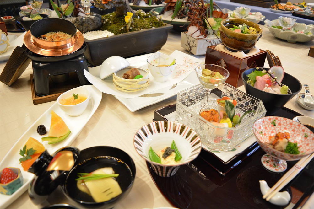 有田焼の器に盛られた至極の一品